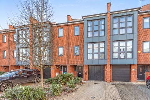 4 bedroom terraced house for sale, Provis Wharf, Aylesbury HP20