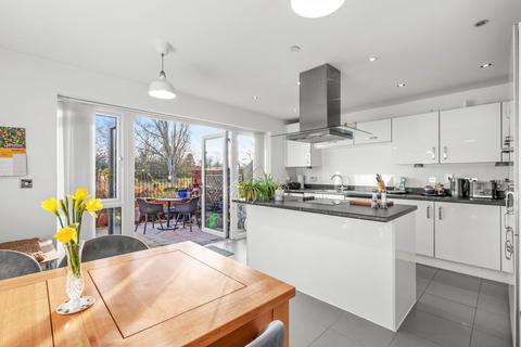 4 bedroom terraced house for sale, Provis Wharf, Aylesbury HP20