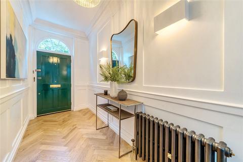 undefined, Chiswick Lane South, London