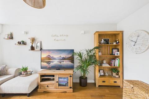 2 bedroom end of terrace house for sale, Brisbane, Stonehouse