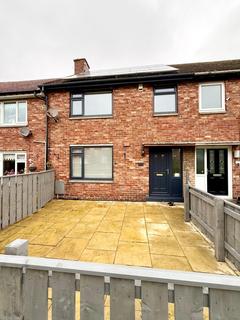 3 bedroom terraced house to rent - Lumley Gardens, Newcastle Upon Tyne NE16