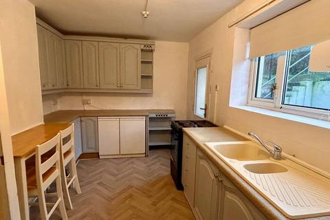 2 bedroom flat to rent - Waunarlwydd, Swansea SA5
