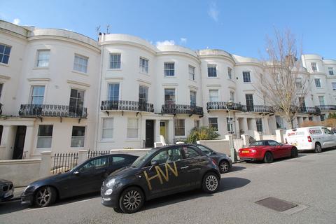 1 bedroom in a house share to rent, Lansdowne Place, Hove, BN3