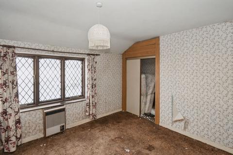 2 bedroom terraced house for sale, 14 North Avenue, Bedworth, Warwickshire, CV12 9EQ