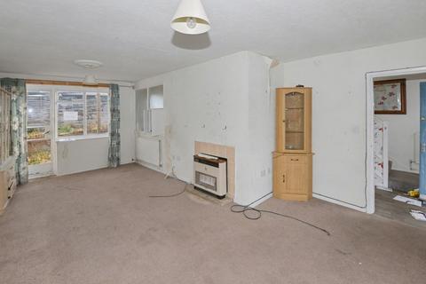 3 bedroom semi-detached house for sale, 27 Cherry Orchard, Stratford-upon-Avon, Warwickshire, CV37 9AP