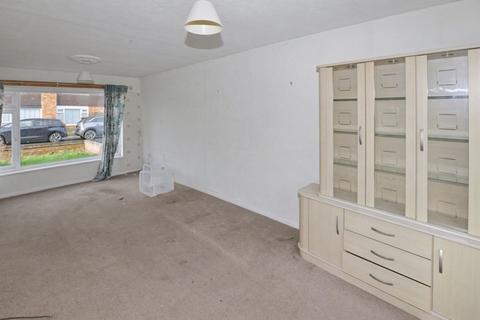 3 bedroom semi-detached house for sale, 27 Cherry Orchard, Stratford-upon-Avon, Warwickshire, CV37 9AP