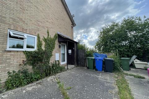 1 bedroom cluster house for sale, 12 Constable Close, Halesworth, Suffolk IP19 8TW