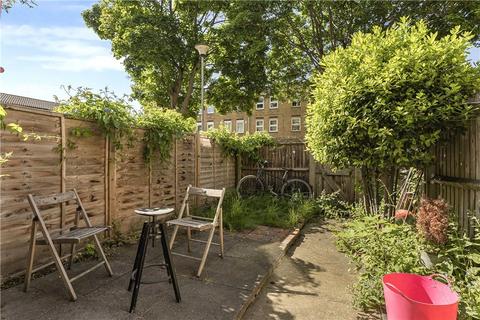 undefined, Crosby Walk, London, E8