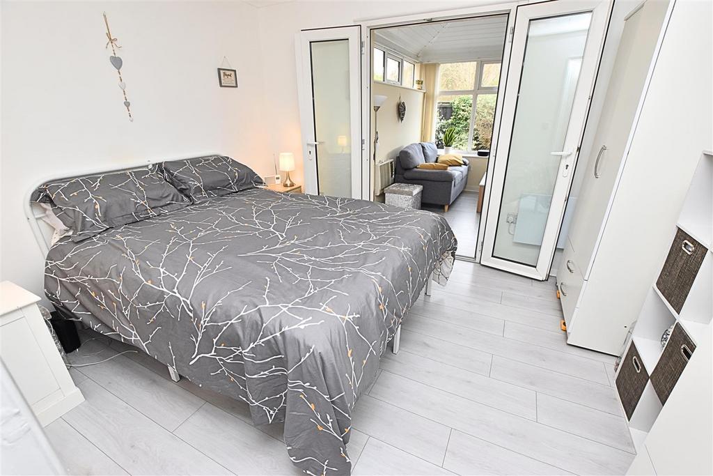Bedroom 2 (rear)