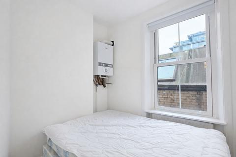 1 bedroom flat to rent, Goswell Road, London, EC1M