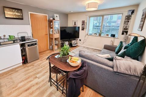 2 bedroom end of terrace house for sale, Barrack Close, Telford TF3