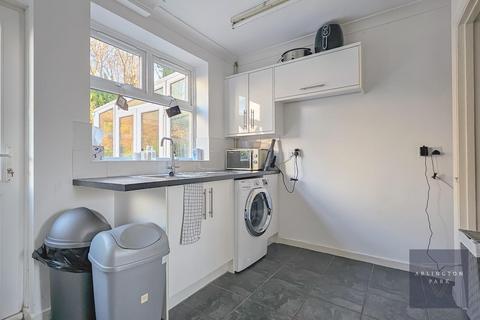 3 bedroom private hall to rent, Winchcomb Road, Norwich NR2