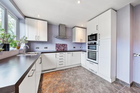 3 bedroom terraced house for sale, Lizban Street, Blackheath