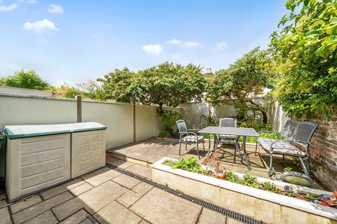 3 bedroom terraced house for sale, Lizban Street, Blackheath