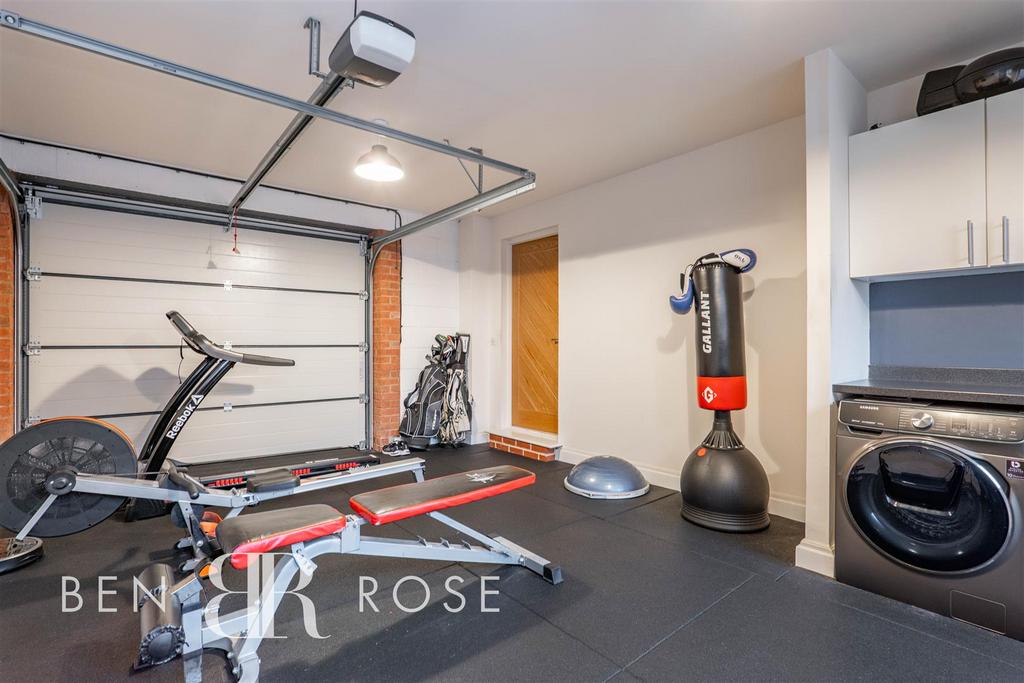 Garage/Utility