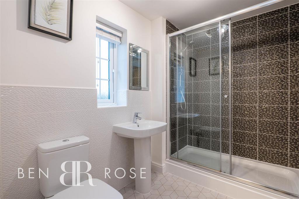 Master Ensuite