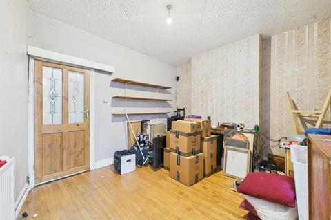 2 bedroom end of terrace house for sale, Worth Street, Carlton, Nottingham