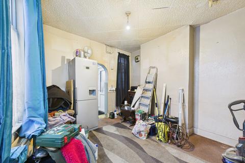 2 bedroom end of terrace house for sale, Worth Street, Carlton, Nottingham