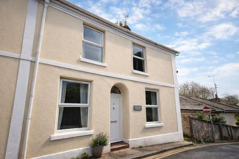 Brunswick Terrace, Torquay TQ1