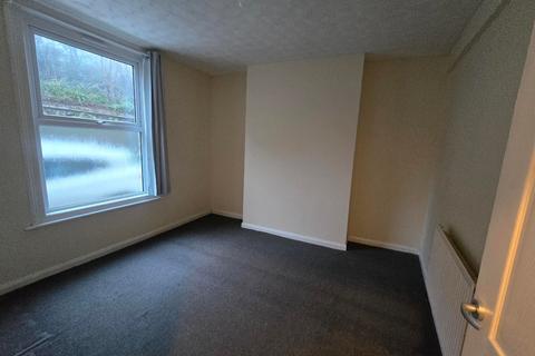 2 bedroom flat to rent, Brunswick Terrace, Torquay TQ1