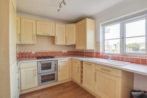 2 bedroom end of terrace house to rent, Stirling Way, Sutton, CB6