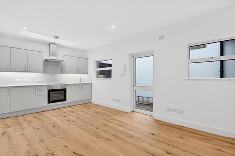 Studio to rent, Highbury Park, Highbury, N5