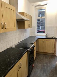 2 bedroom terraced house to rent, South Street, Brighouse