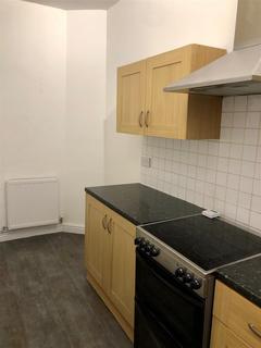 2 bedroom terraced house to rent, South Street, Brighouse