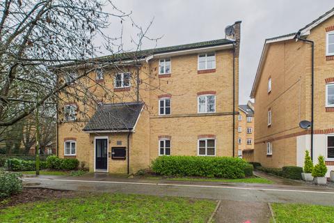Stephenson Wharf, Apsley, HP3