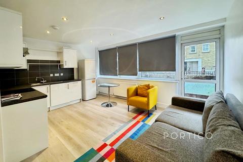 undefined, Mursell Estate, London, SW8