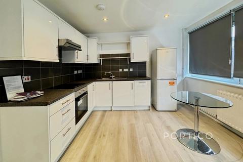 undefined, Mursell Estate, London, SW8