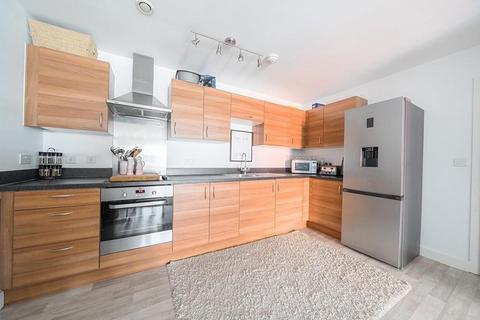 2 bedroom flat for sale, Newbury, Berkshire, RG14