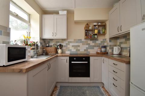 2 bedroom terraced house for sale, Oakfield Road, Hastings