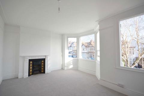 4 bedroom house to rent, Audley Road, London NW4