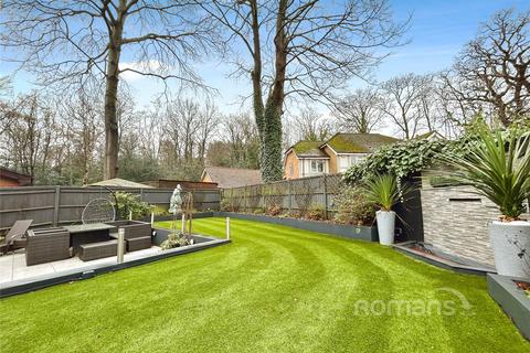 4 bedroom detached house for sale, Howard Drive, Farnborough, Hampshire