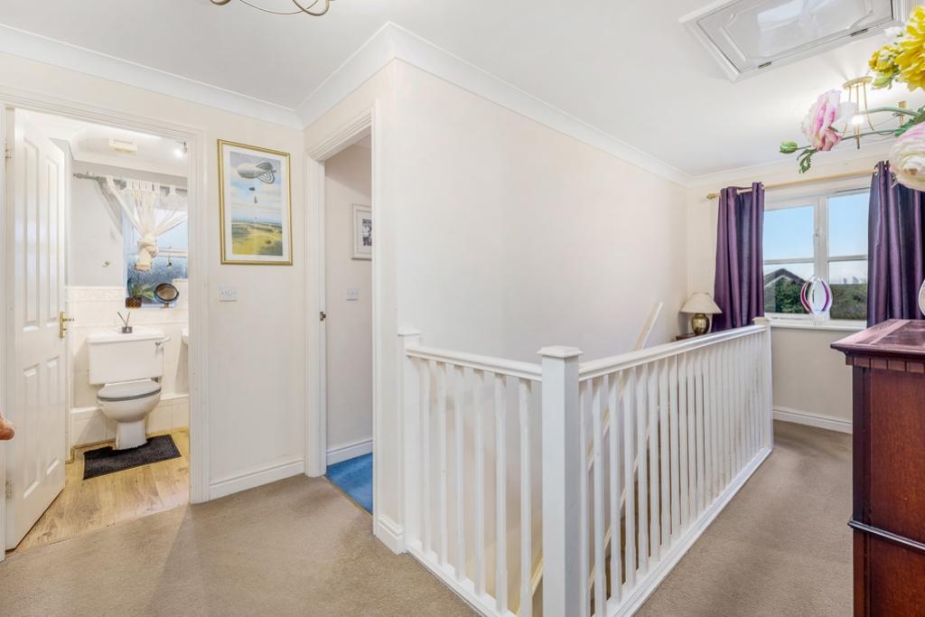 17 Saint James Way (Moulton Chapel)-19