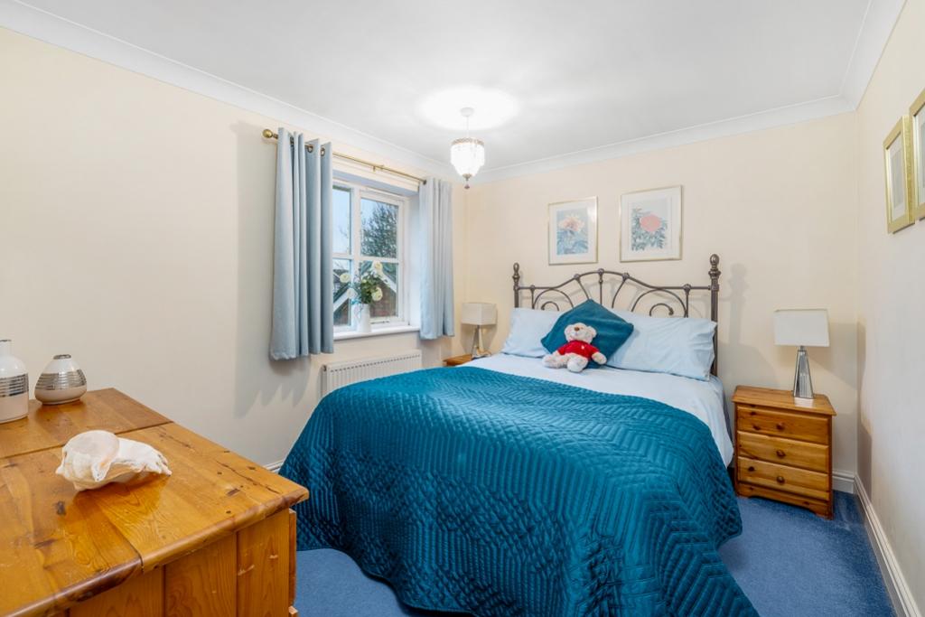 17 Saint James Way (Moulton Chapel)-24