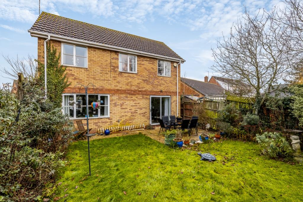 17 Saint James Way (Moulton Chapel)-9