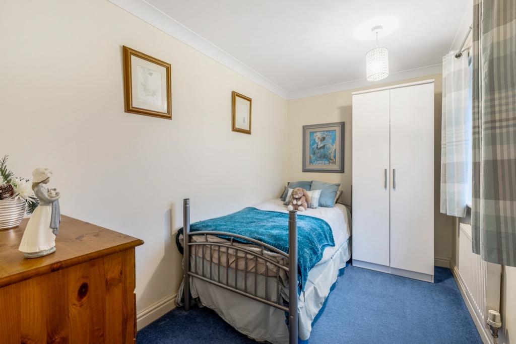 17 Saint James Way (Moulton Chapel)-25