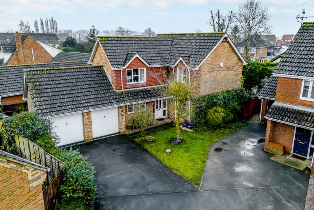 17 Saint James Way (Moulton Chapel)-1