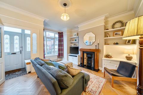 4 bedroom terraced house for sale, Methley Grove, Leeds LS7