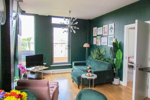 2 bedroom penthouse for sale, Fox Lane North, Chertsey KT16