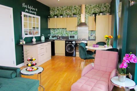 2 bedroom penthouse for sale, Fox Lane North, Chertsey KT16