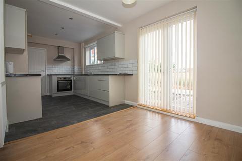 3 bedroom house to rent, Lealholm Road, Longbenton, Newcastle Upon Tyne