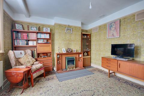 3 bedroom semi-detached house for sale, ITCHEN! NO CHAIN! POTENTIAL TO IMPROVE! BEAUTIFUL GARDEN!