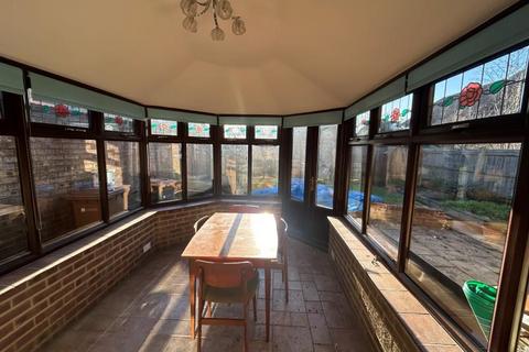 undefined, Dairymans Walk, Guildford GU4