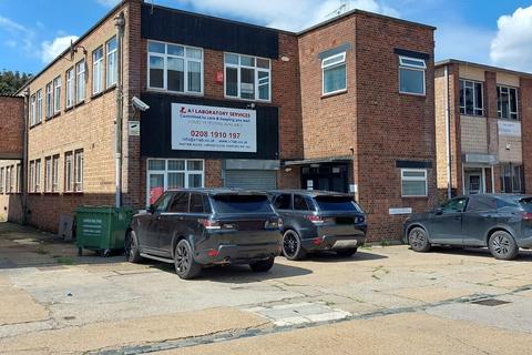 Industrial development to rent, 1 Bridge Clos Romford RM7 0AU