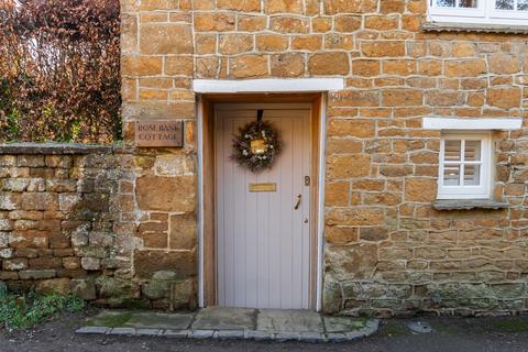 undefined, Chapel Street, Bloxham, OX15