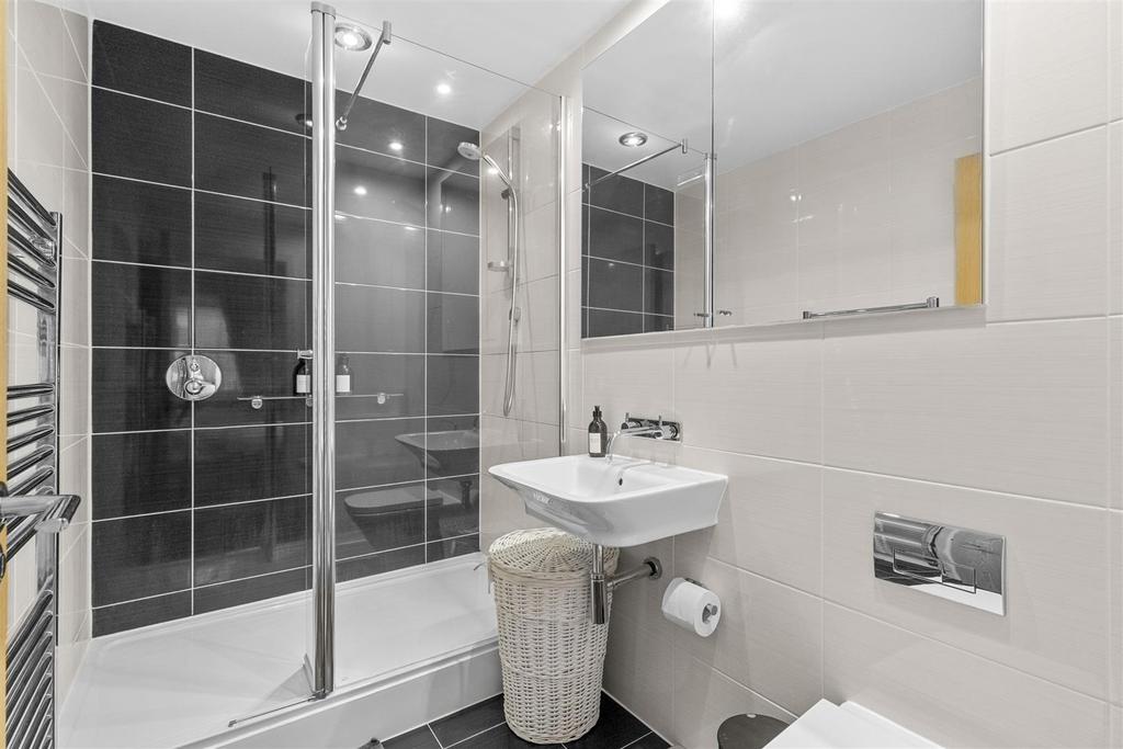 97 Chequers Ave, HP11 1 GP-4.jpg