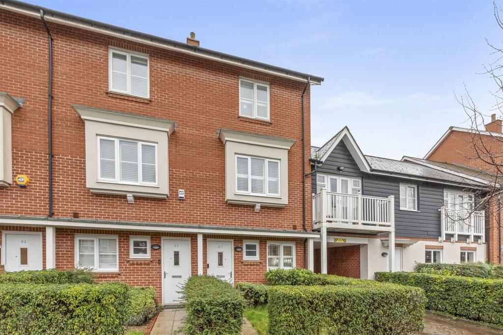 97 Chequers Ave, HP11 1 GP-13.jpg